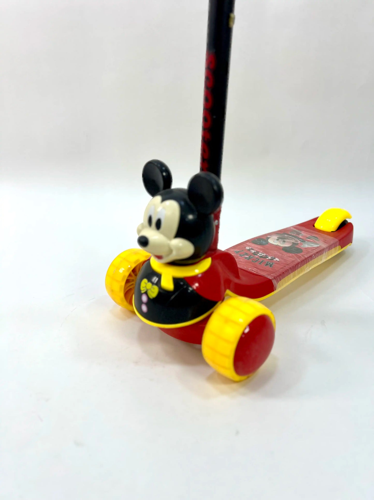 سكوتر أطفال ميكي ماوس بثلاث عجلات – Mickey Mouse 3-Wheel Kids Scooter