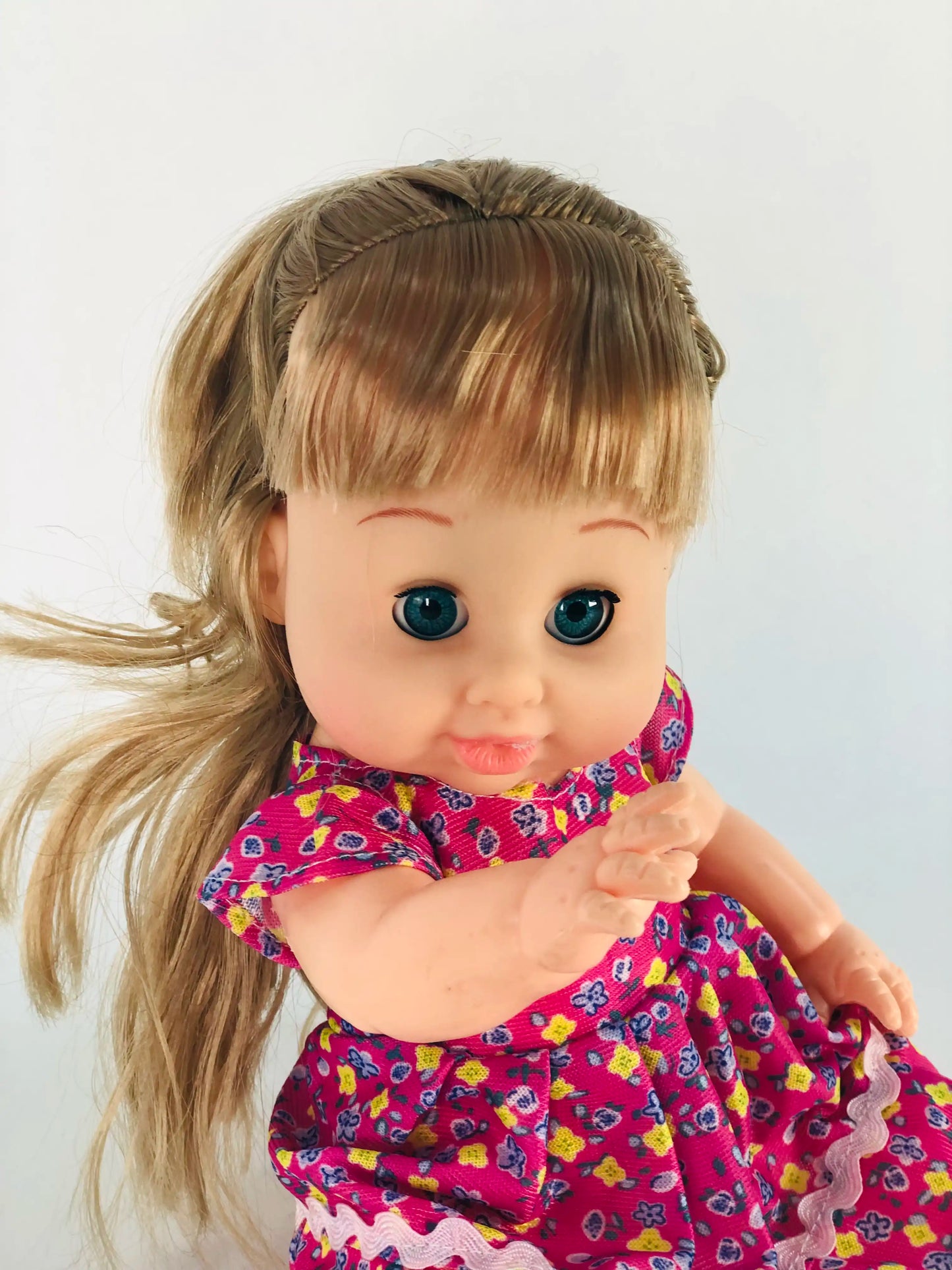 دمية كوجان مع إكسسوارات – Cujan Baby Doll Set