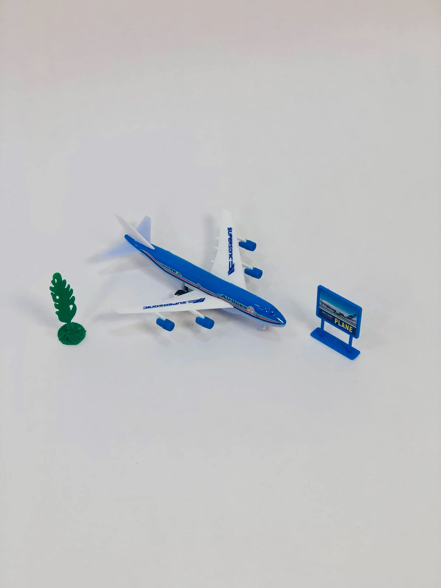 دمية مضيفة طيران مع طائرة – Aircraft Flight Attendant Doll Set