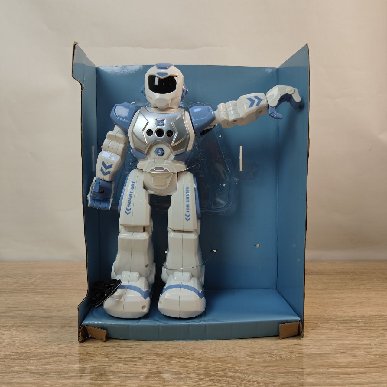 روبوت ذكي بالتحكم عن بعد | Smart Sensor Remote Control Robot