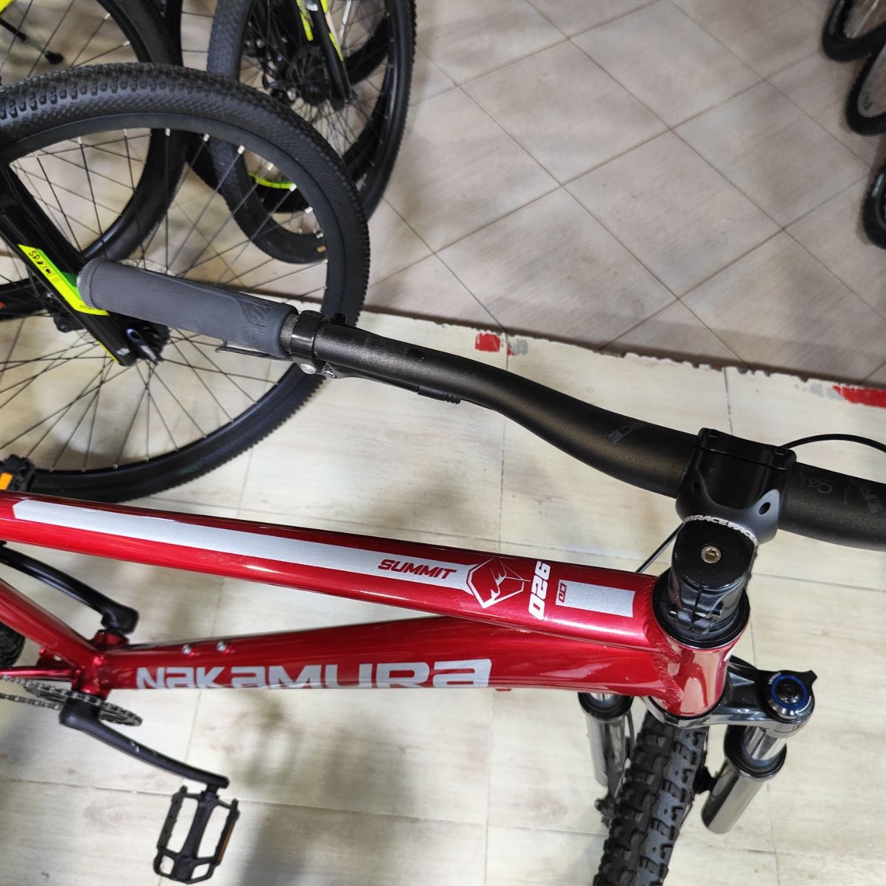 دراجة جبلية Nakamura (أحمر داكن) | Nakamura Mountain Bike (Dark Red)