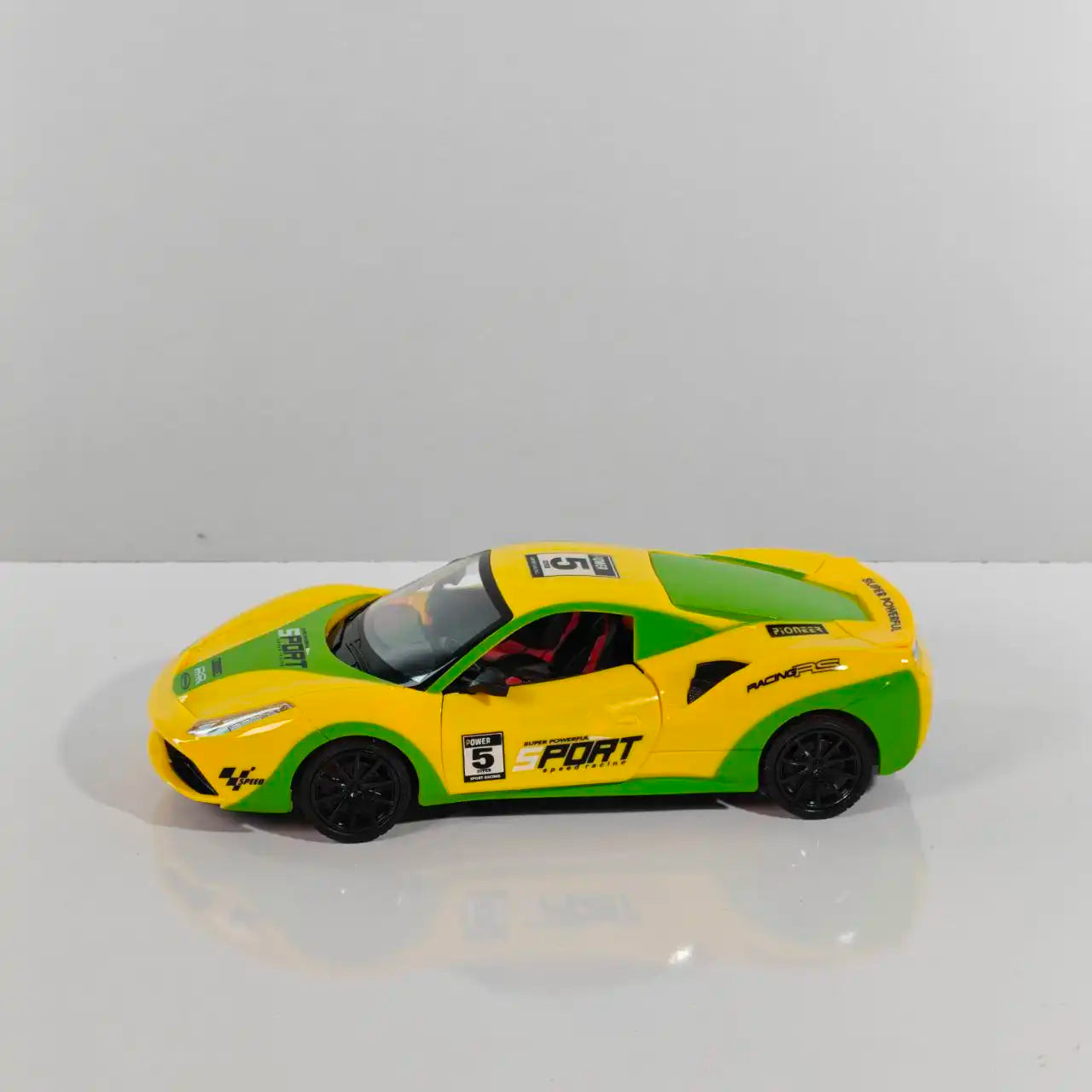 سيارة لعبة بالتحكم عن بعد Rapid Drift RC Car