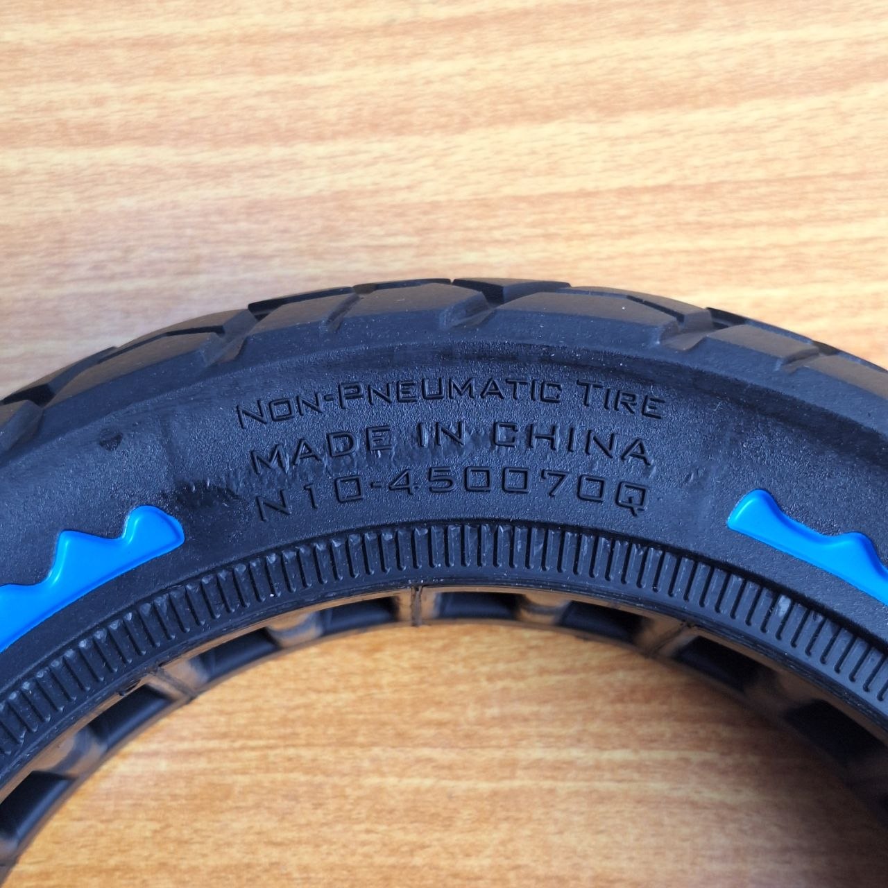 إطار عجلة مقاس 10×2.5 Tire