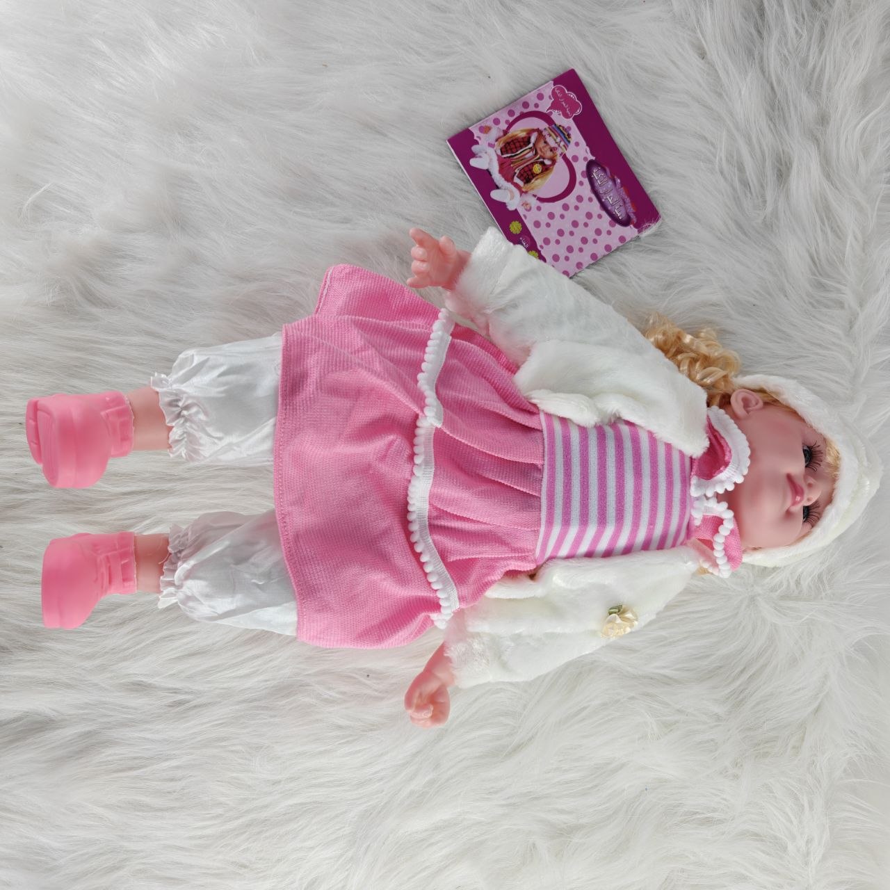 دمية أطفال أنيقة للبنات – Elegant Baby Doll for Girls لعبة رائعة بتصميم جميل تضيف لمسة من المرح والنعومة إلى وقت اللعب اليومي