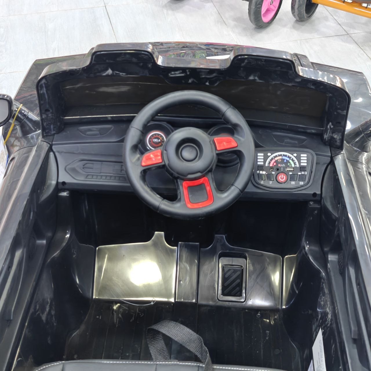 سيارة كهربائية للأطفال للطرق الوعرة – Kids Electric Off-Road Car 4x4