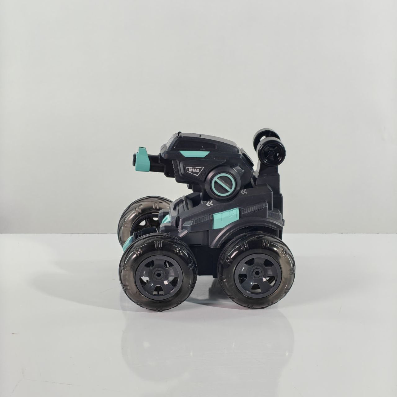 سيارة دبابة بهلوانية مائية Flip Stunt Water Bomb RC Tank