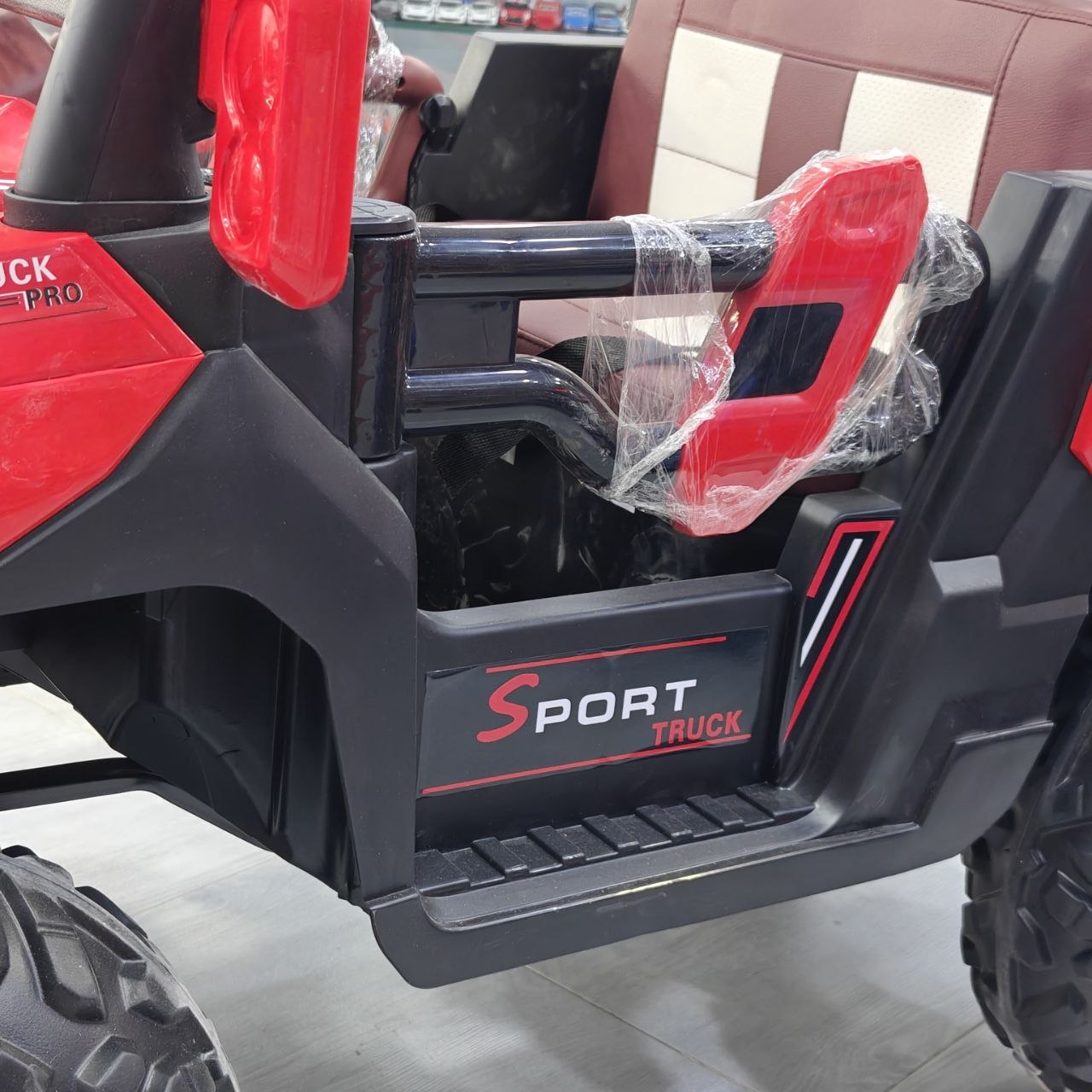 سيارة كهربائية للأطفال – UTV OFF Road 4x4