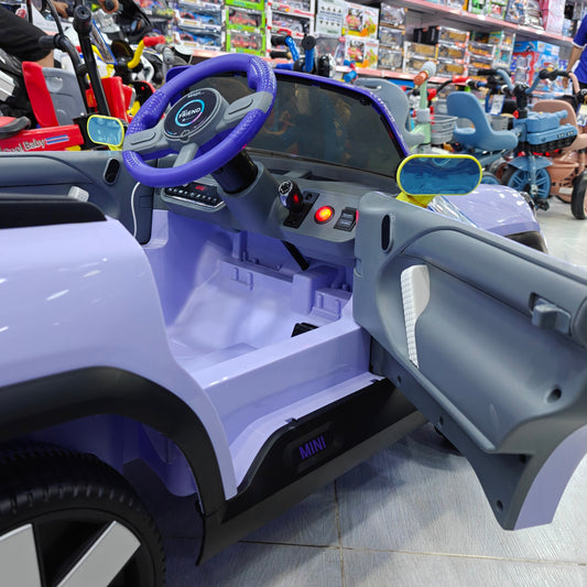 سيارة MINI Aceman كهربائية للأطفال | MINI Aceman Kids Electric Ride-On Car