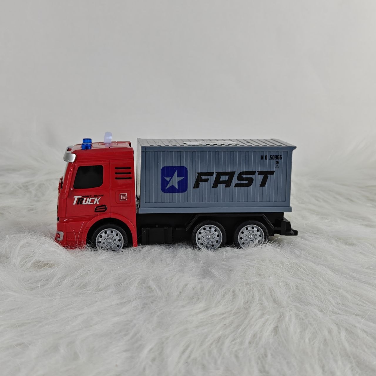 شاحنة نقل ألعاب للأطفال – Toy Container Truck FAST لعبة ممتعة بتصميم واقعي تضيف الكثير من الحماس والتشويق إلى وقت لعب الأطفال