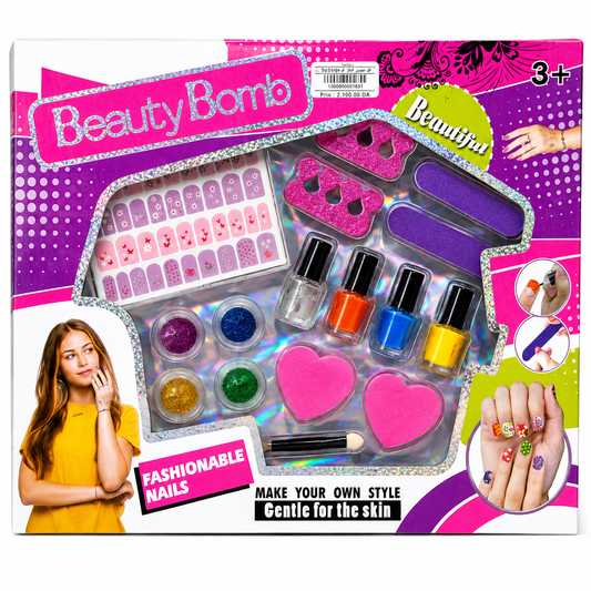 طقم تزيين الأظافر Beauty Bomb | Beauty Bomb Fashionable Nails Set