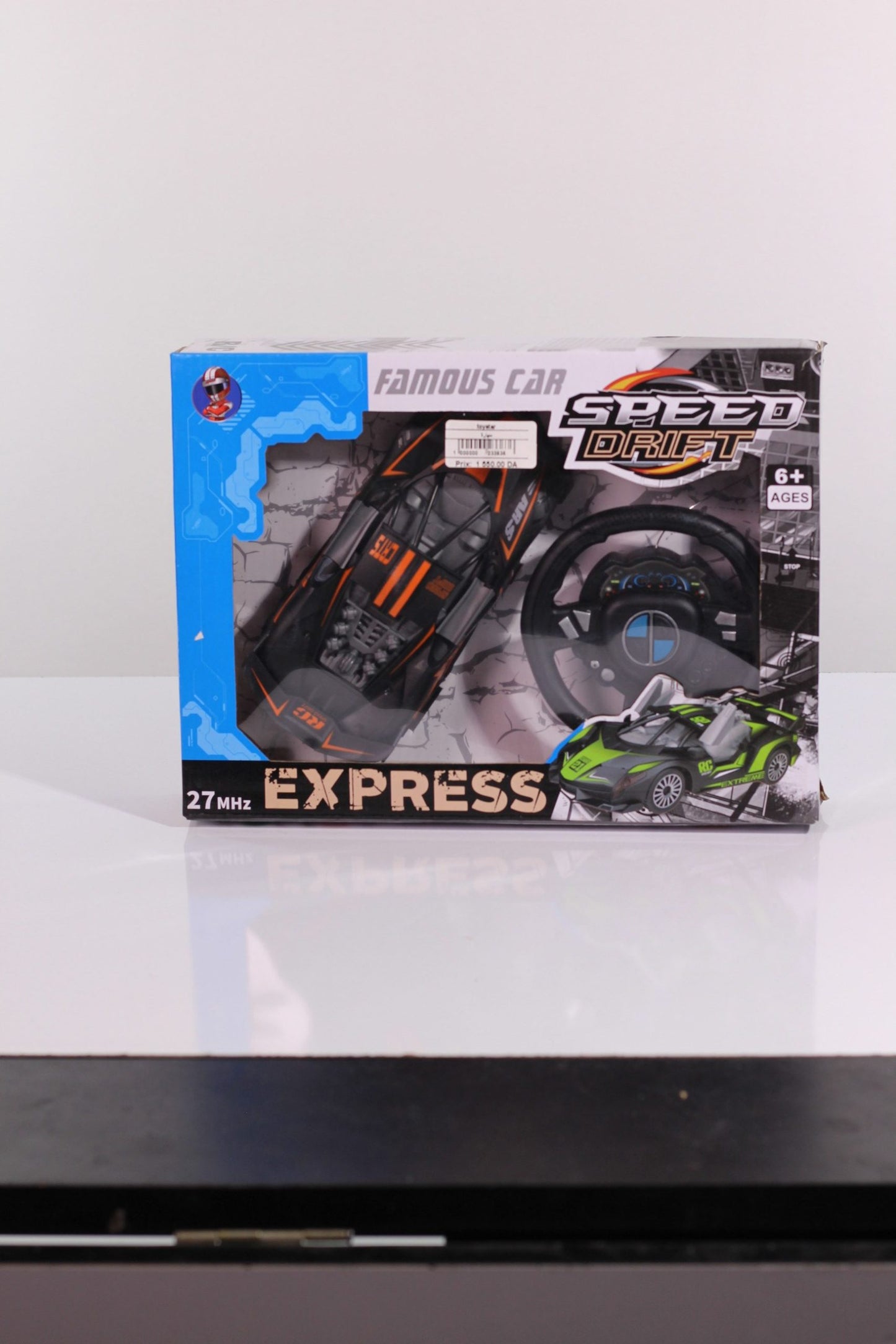 سيارة بالتحكم عن بعد Speed Drift Express RC Car