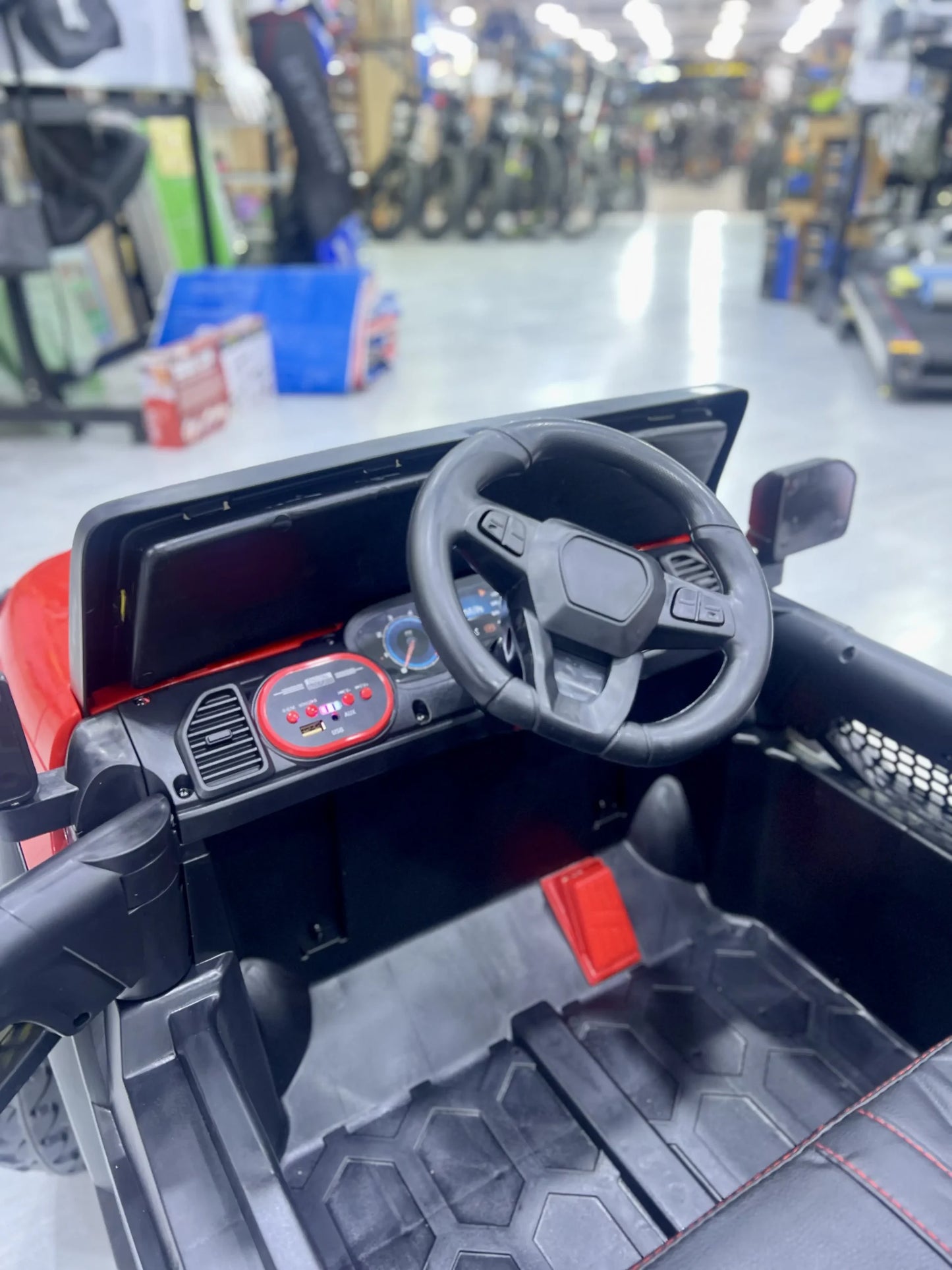 سيارة كهربائية للأطفال JEEP J888