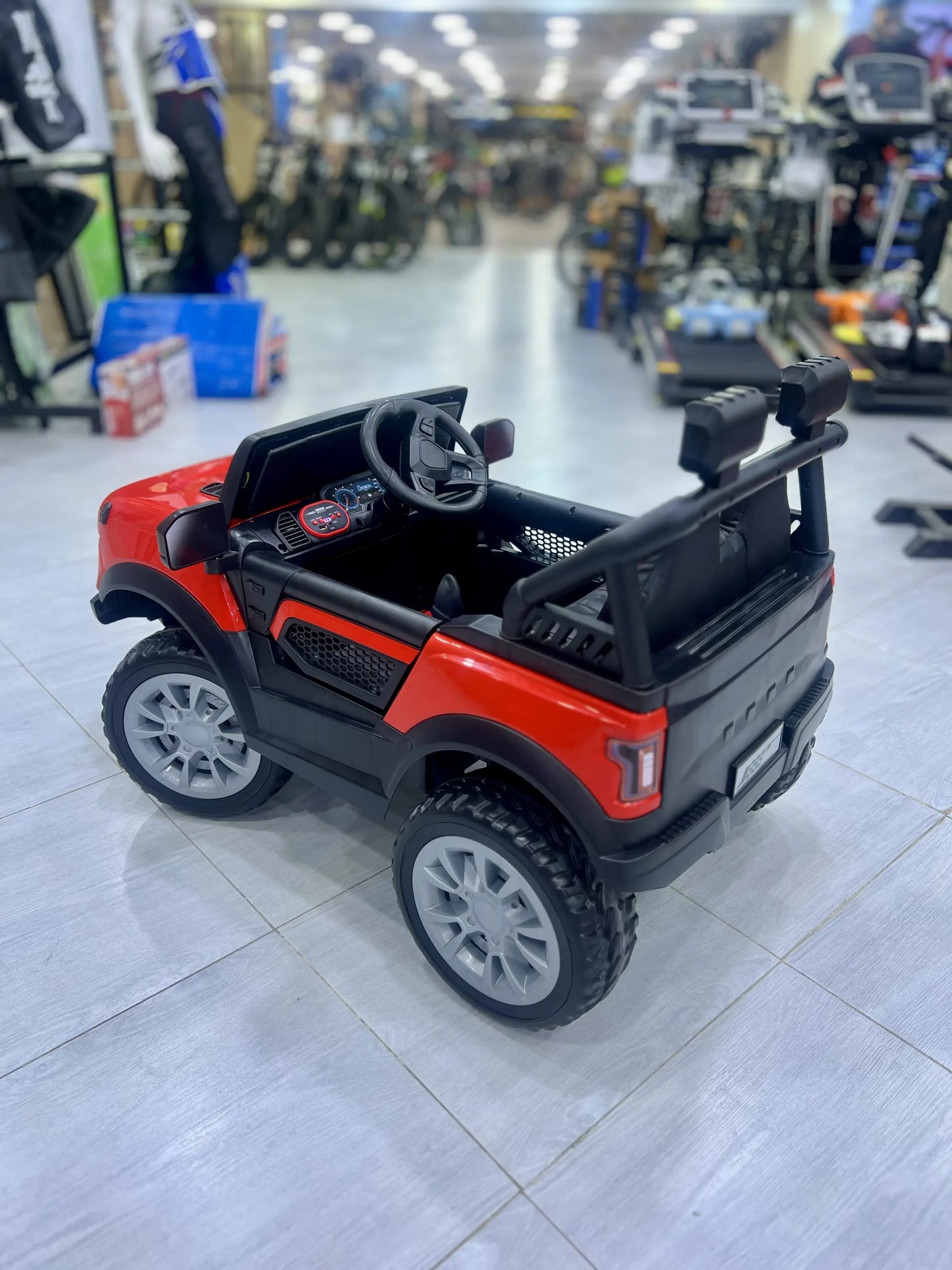 سيارة كهربائية للأطفال JEEP J888