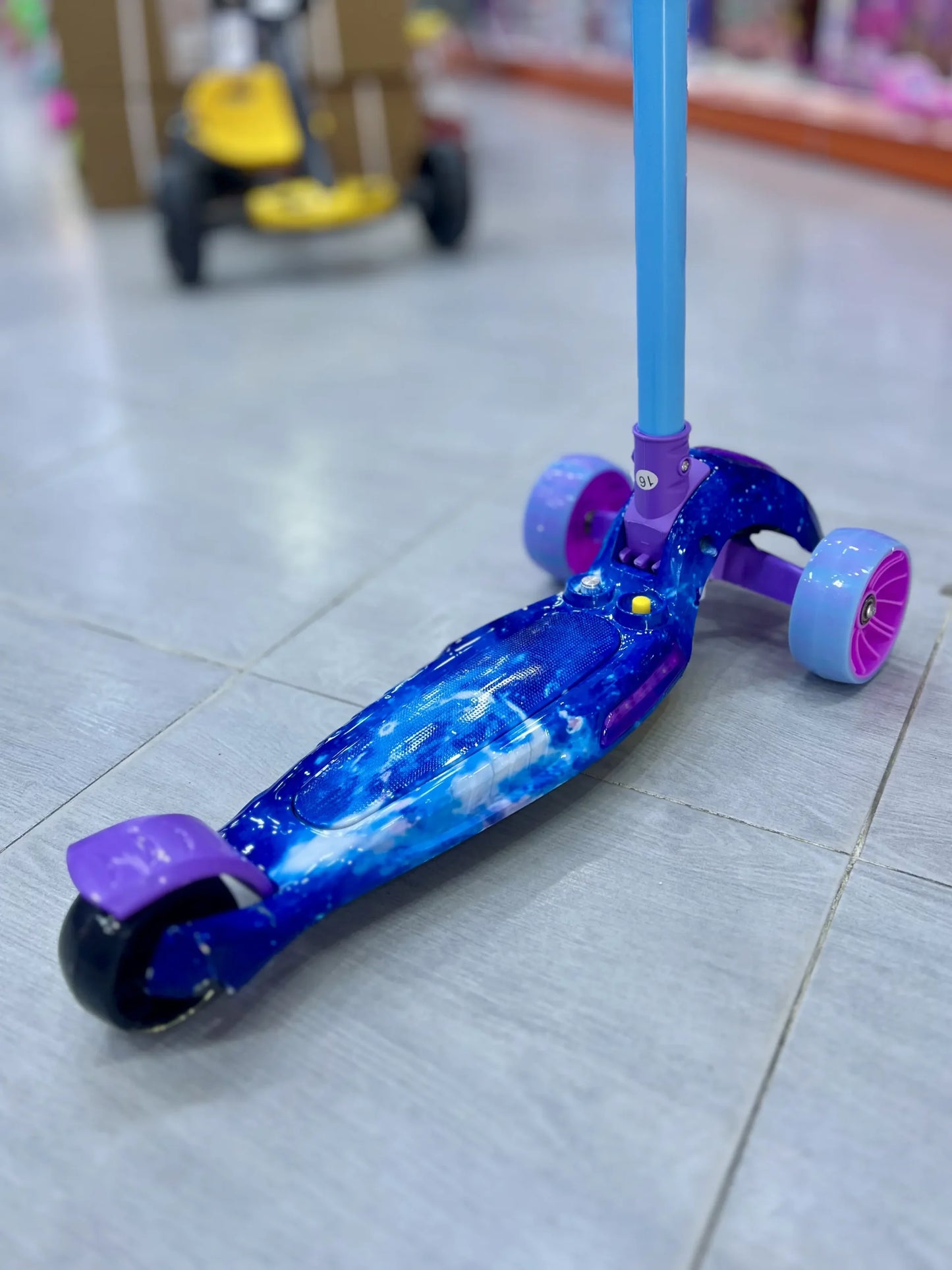 سكوتر أطفال بثلاث عجلات أزرق أرجواني scooter