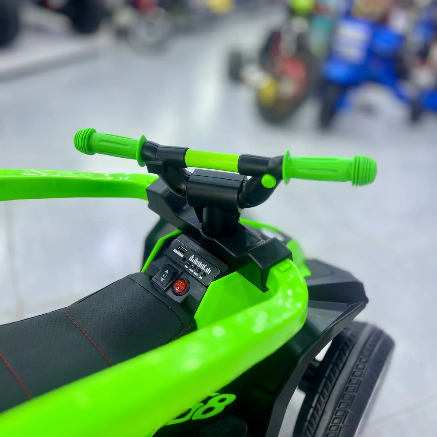 مركبة ركوب للأطفال Bambi Racer M 5782EBLR-5