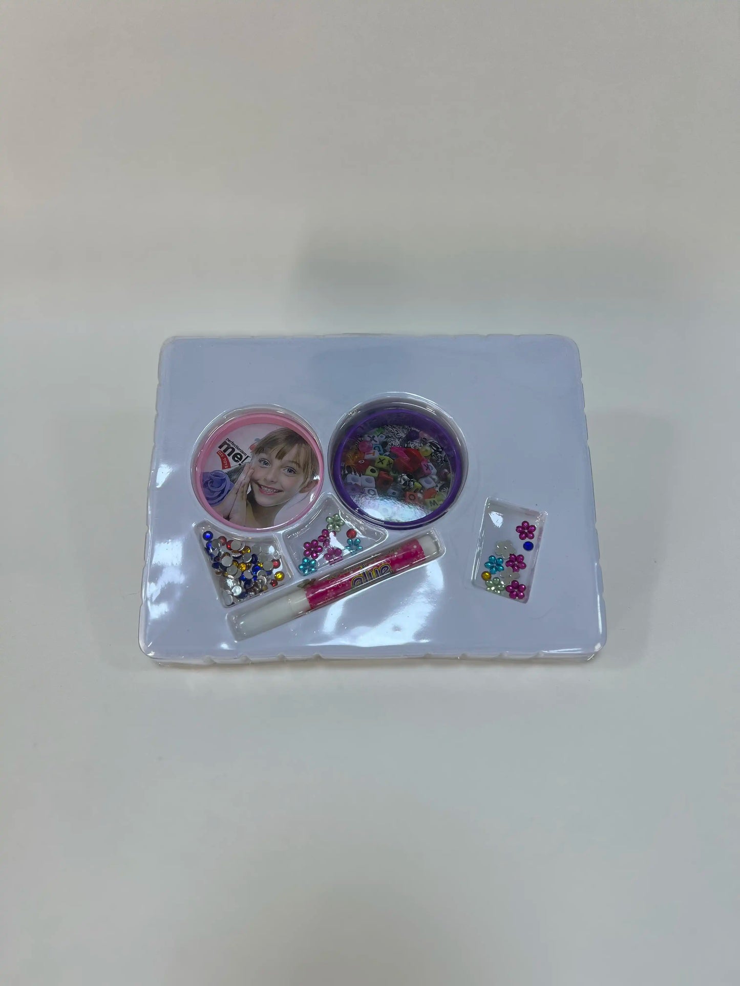 مجموعة صنع المجوهرات جورجوس غيرلي – Gorgeous Girly Jewelry DIY Set