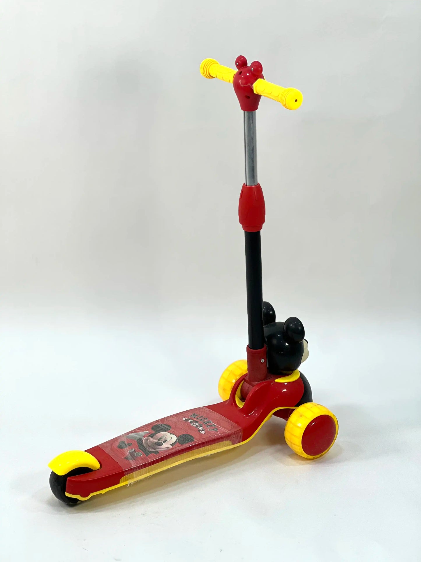 سكوتر أطفال ميكي ماوس بثلاث عجلات – Mickey Mouse 3-Wheel Kids Scooter