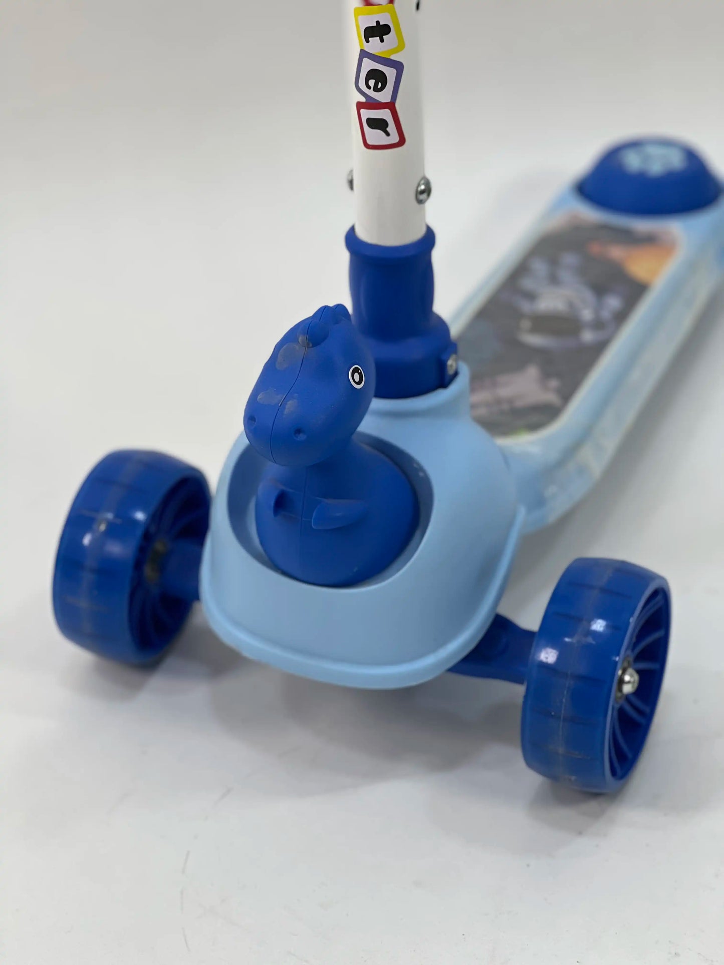 سكوتر أطفال ثلاثي العجلات برسومات كرتونية Kids 3-Wheel Scooter