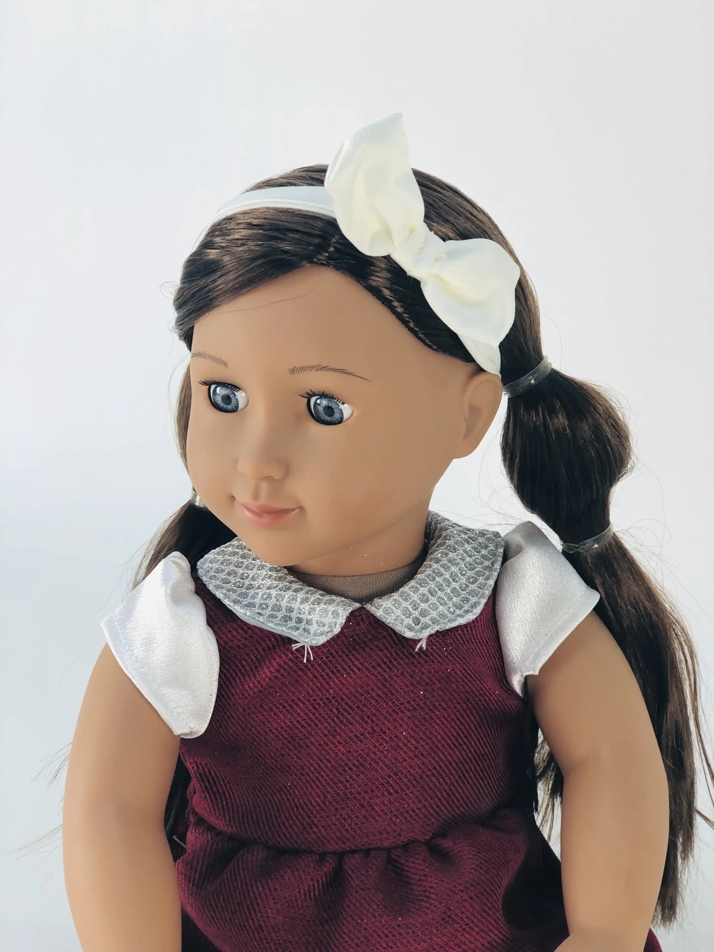 دمية كلاسيكية  Our Generation Milana Doll