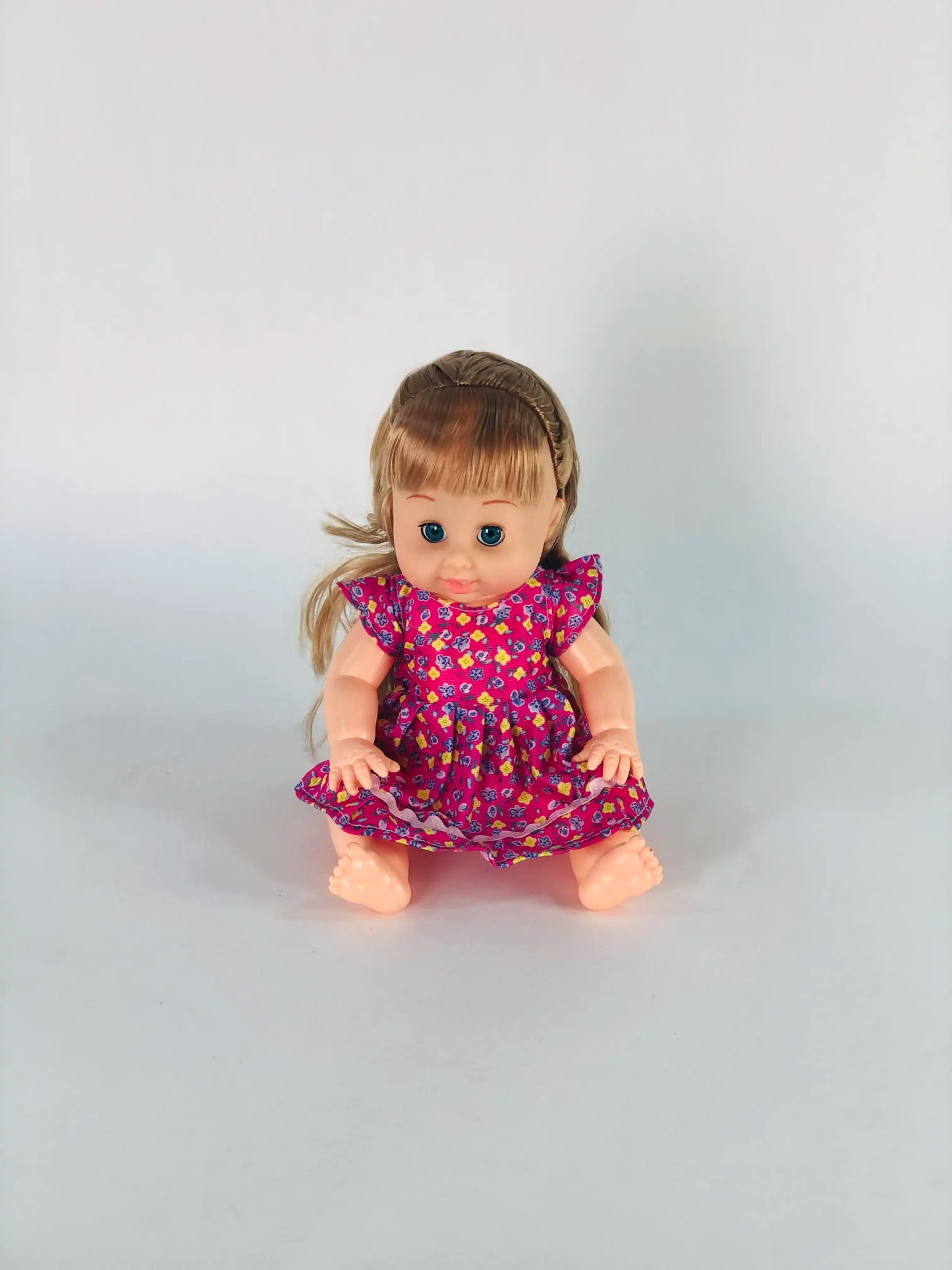 دمية كوجان مع إكسسوارات – Cujan Baby Doll Set