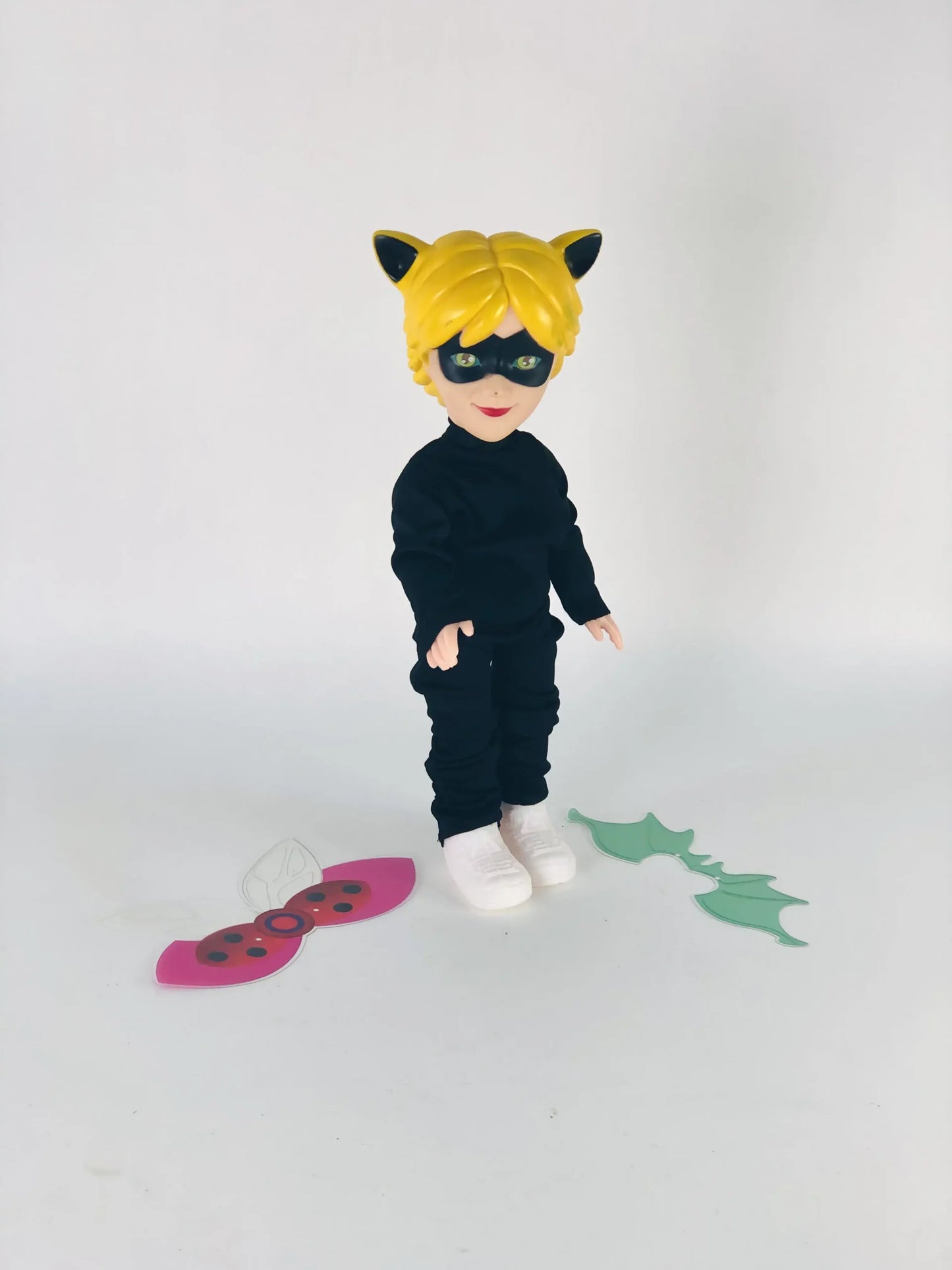 دمية Cat Noir من Miraculous Action Doll