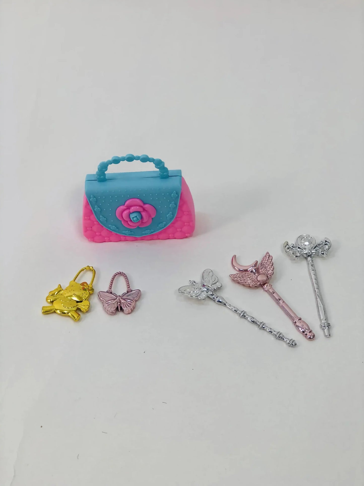 Snow Girl Doll Set دمية سنو جيرل