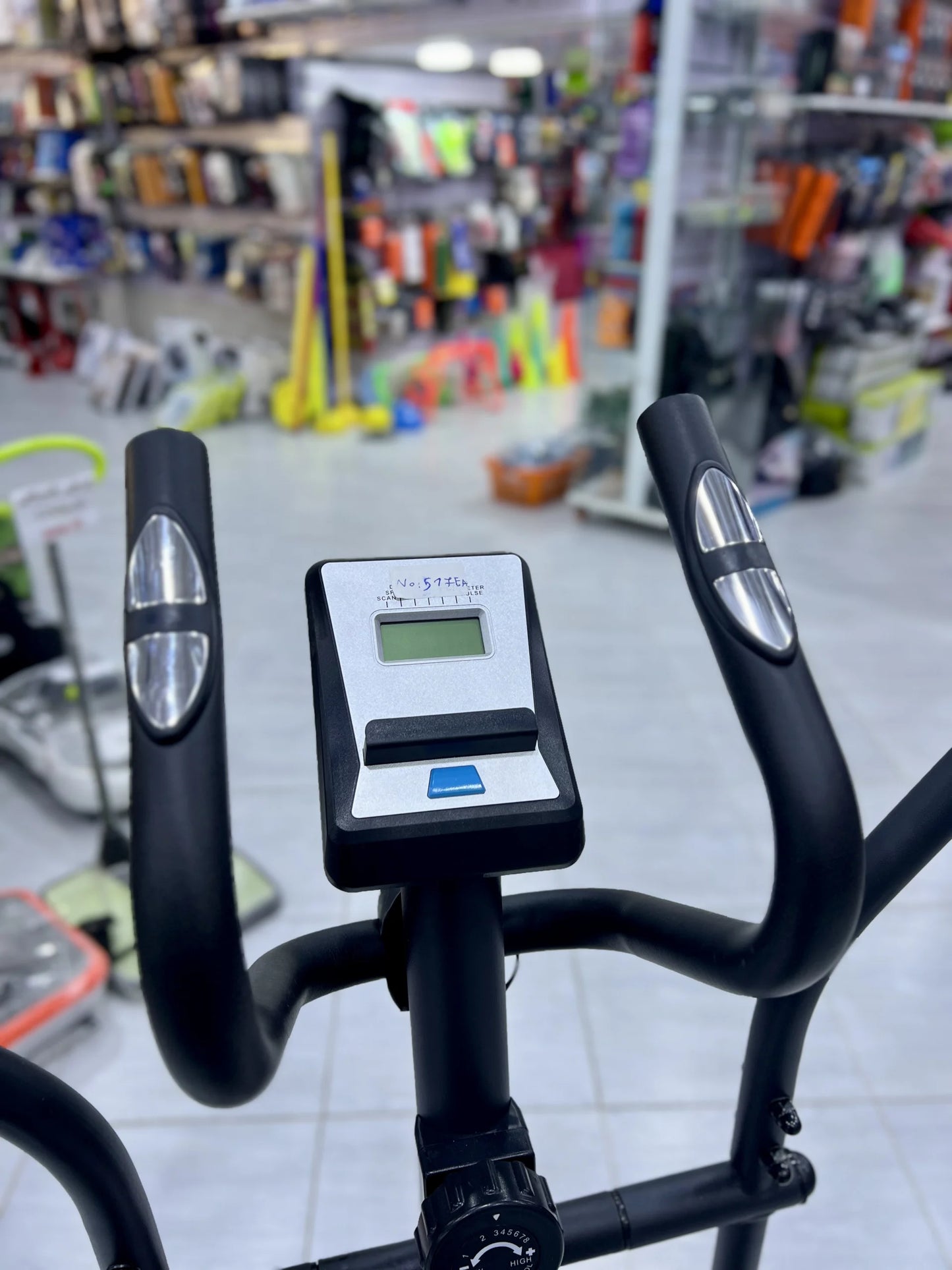 دراجة تمارين بيضاوية (Elliptical Trainer) مع مقعد – 2 في 1