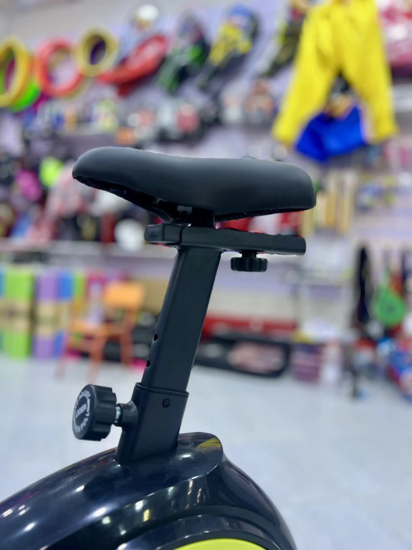 دراجة رياضية داخلية FITNESS BIKE 120KG