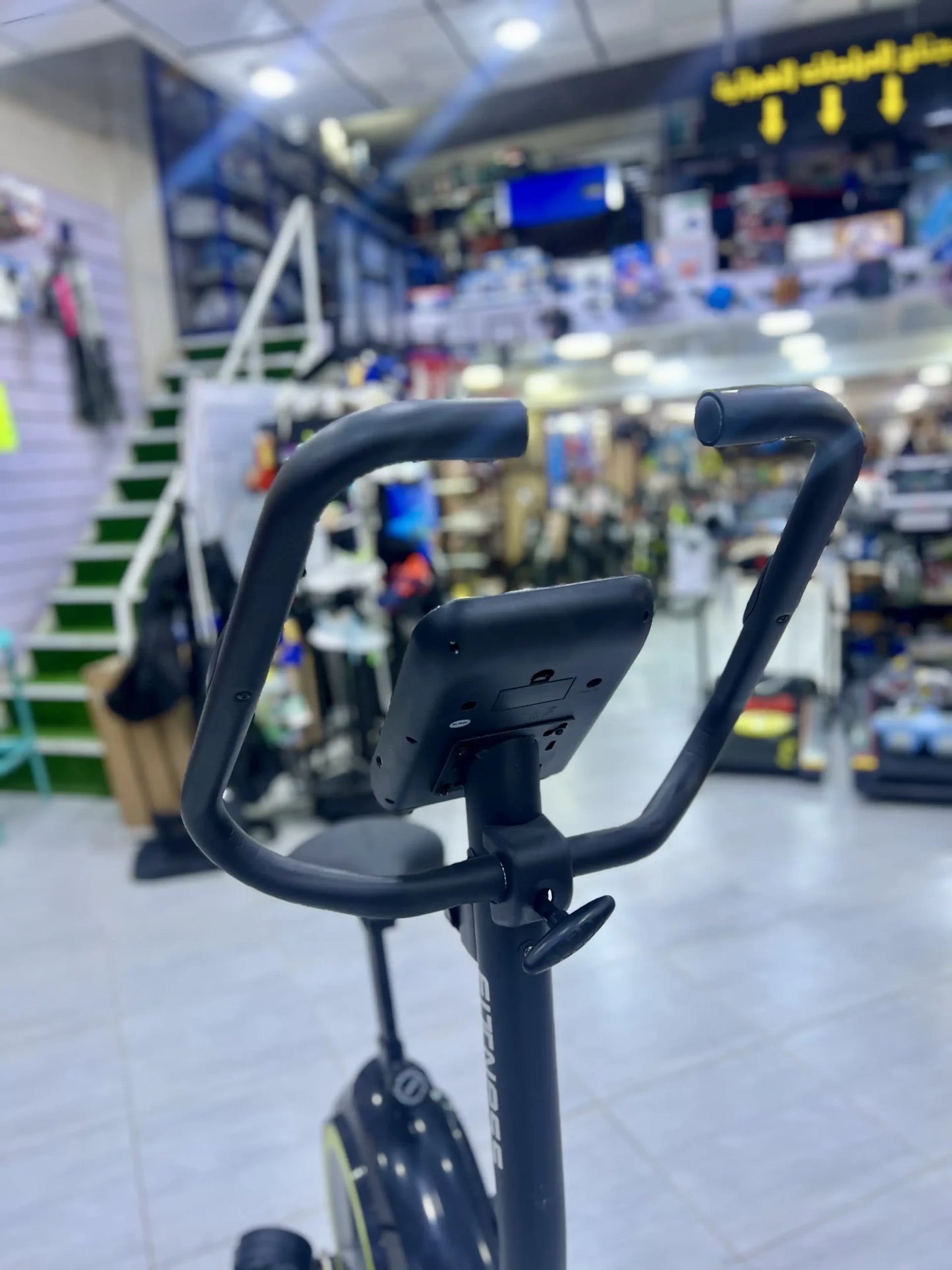 دراجة رياضية داخلية FITNESS BIKE 120KG