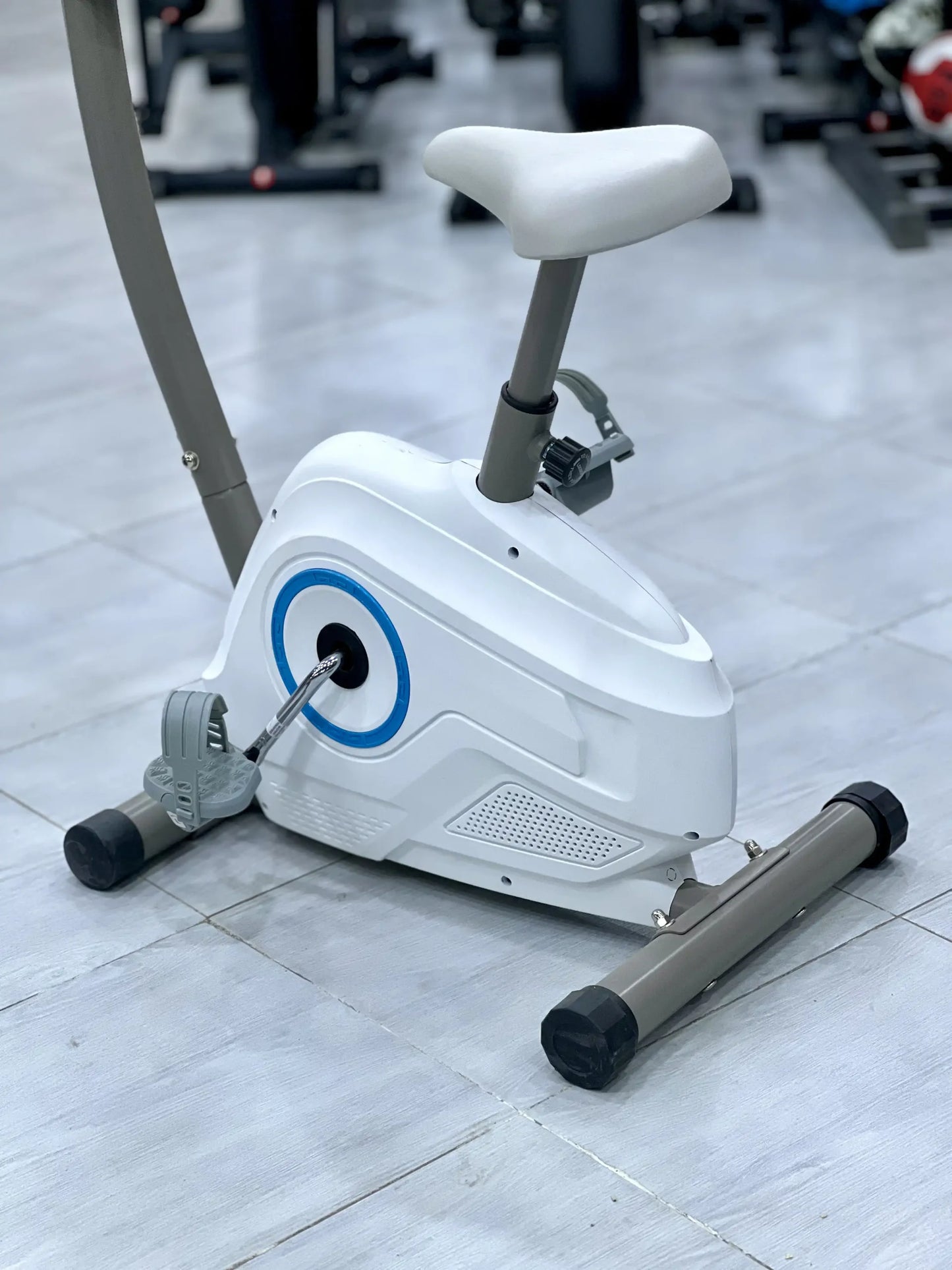 دراجة داخلية رياضية أبيض 100KG Exercise Bike