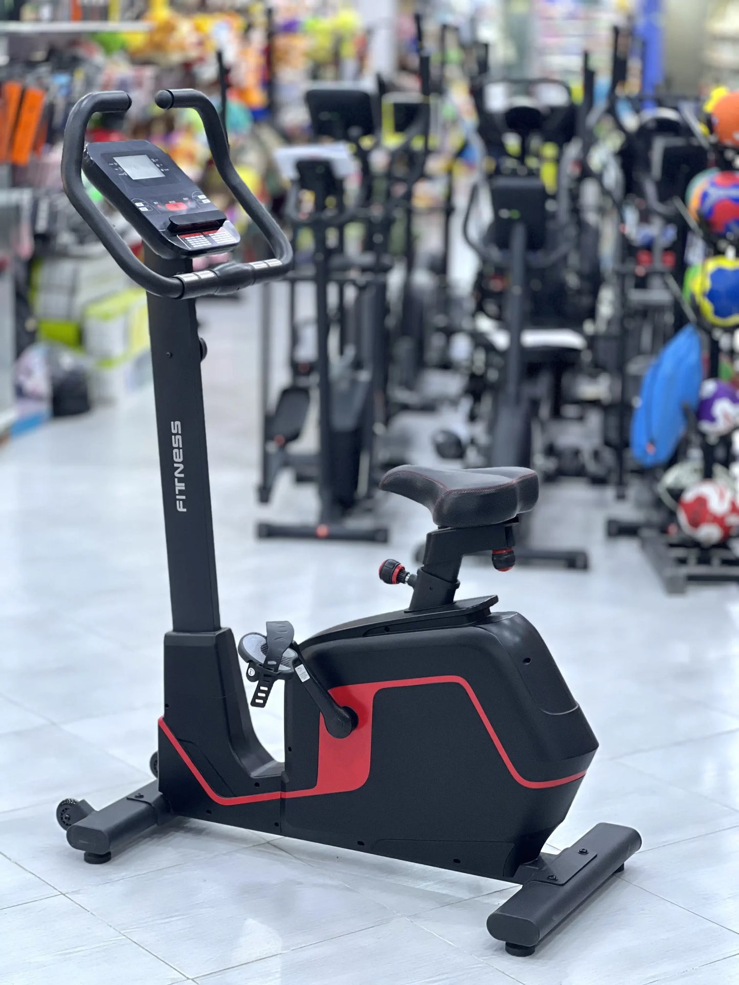 دراجة رياضية داخلية FITNESS BIKE 130KG