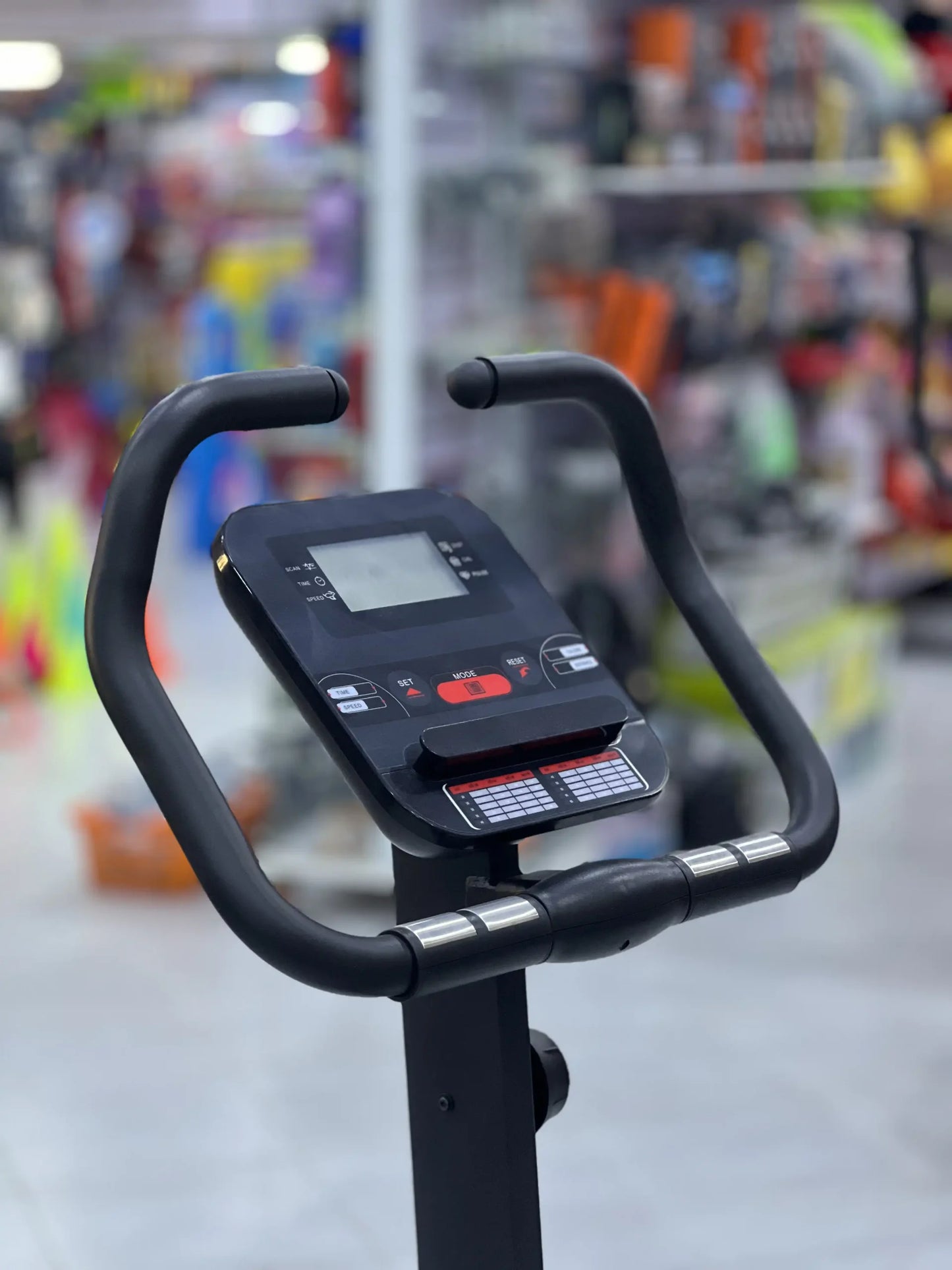 دراجة رياضية داخلية FITNESS BIKE 130KG