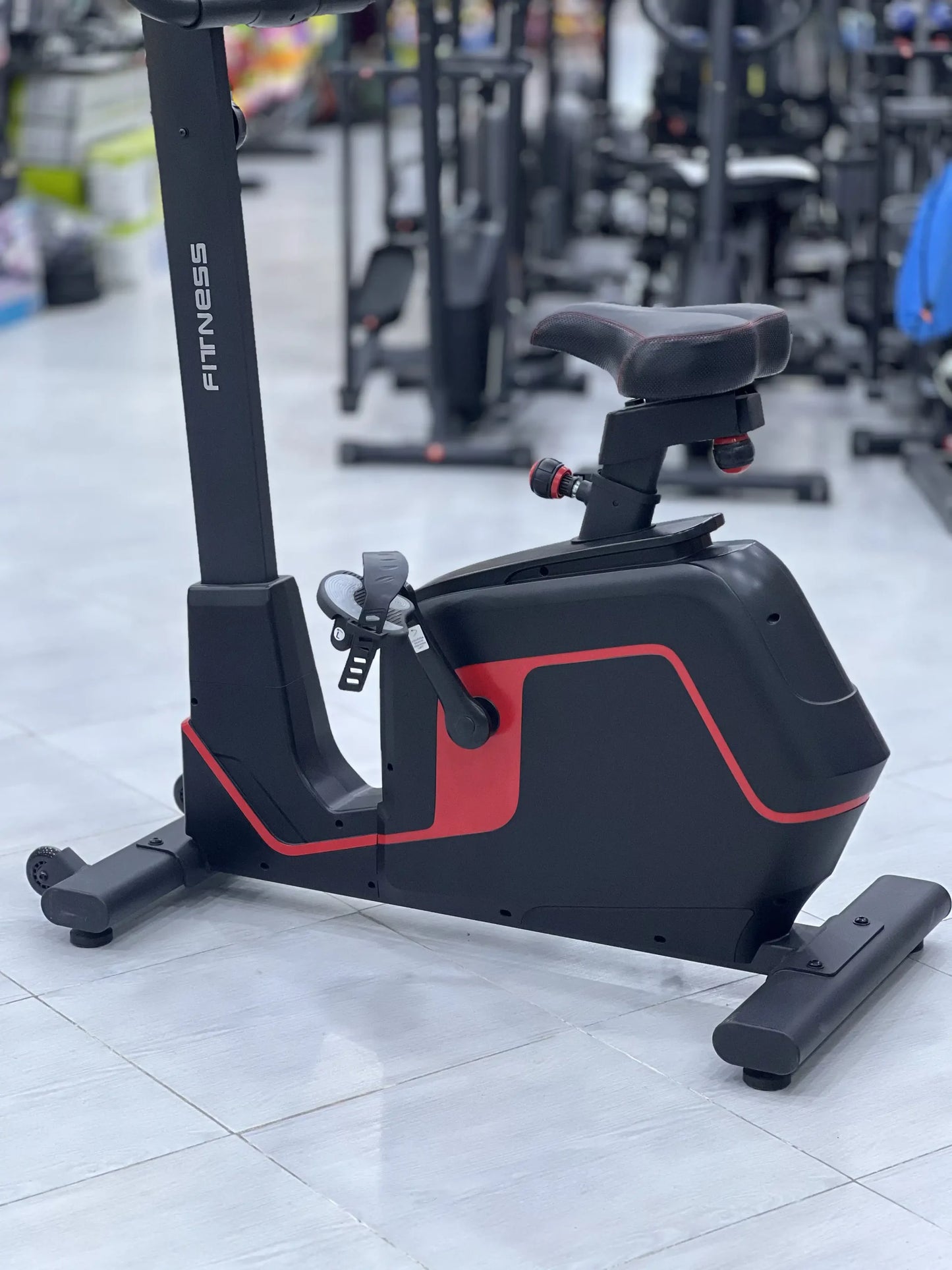 دراجة رياضية داخلية FITNESS BIKE 130KG