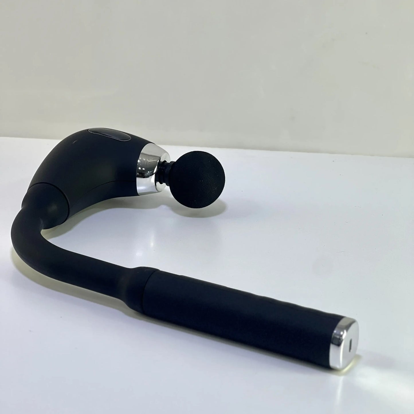 مسدس تدليك محمول MASSAGE GUN