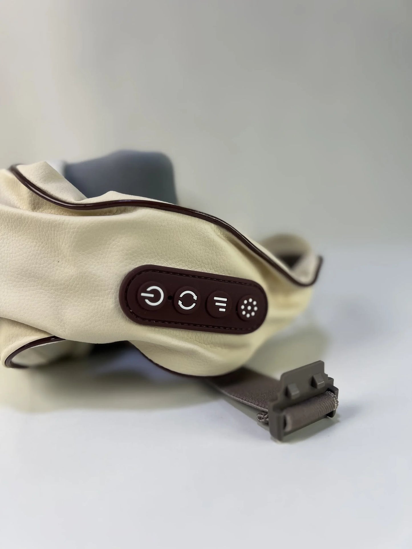 هذا جهاز تدليك للرقبة Neck massager