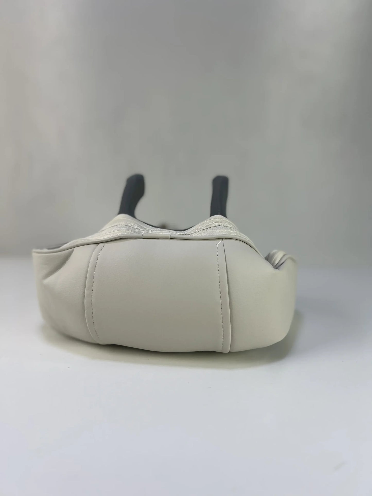 جهاز تدليك العجن للرقبة والكتف Massager for Neck and Shoulders