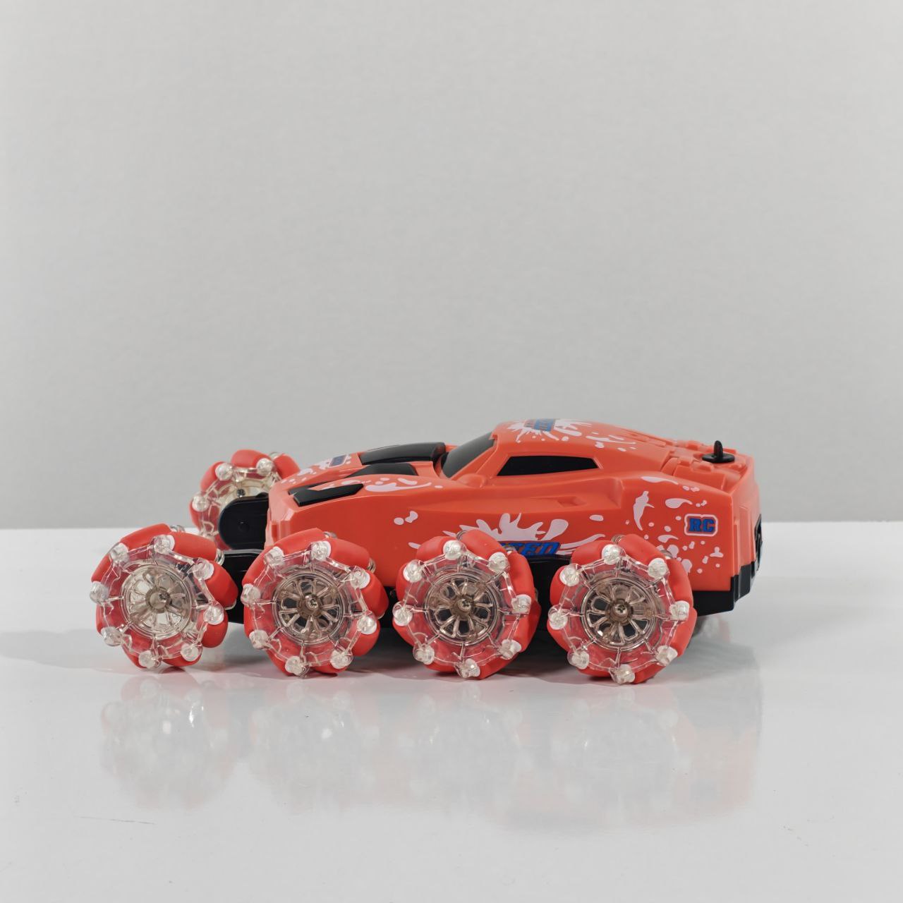 سيارة حركات بهلوانية Wheels RC Stunt Car with Spray