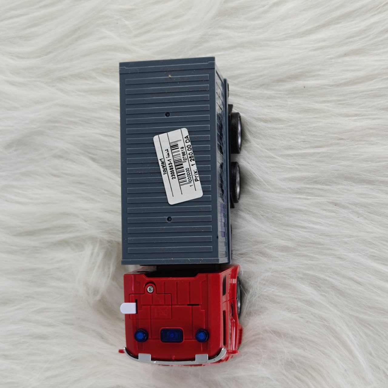 شاحنة نقل ألعاب للأطفال – Toy Container Truck FAST لعبة ممتعة بتصميم واقعي تضيف الكثير من الحماس والتشويق إلى وقت لعب الأطفال