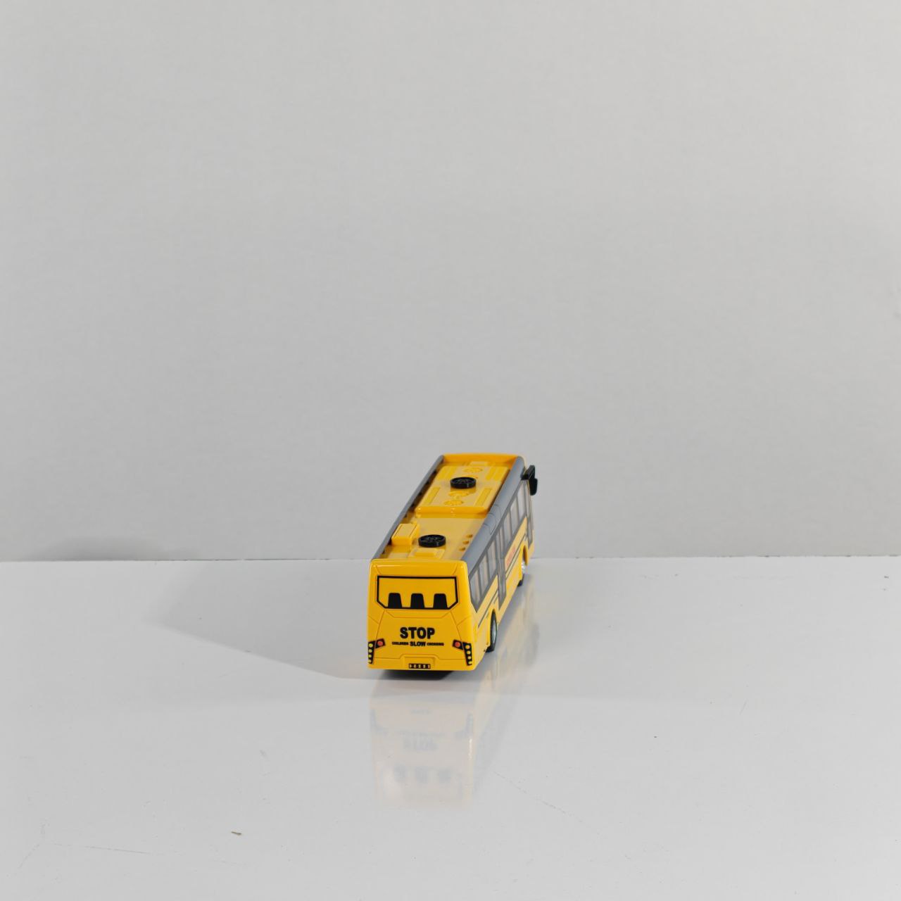 فلة مدرسية School Bus RC Model 2068-1