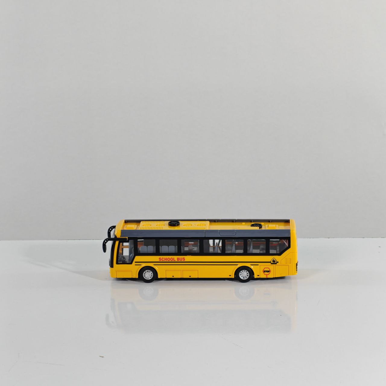 فلة مدرسية School Bus RC Model 2068-1