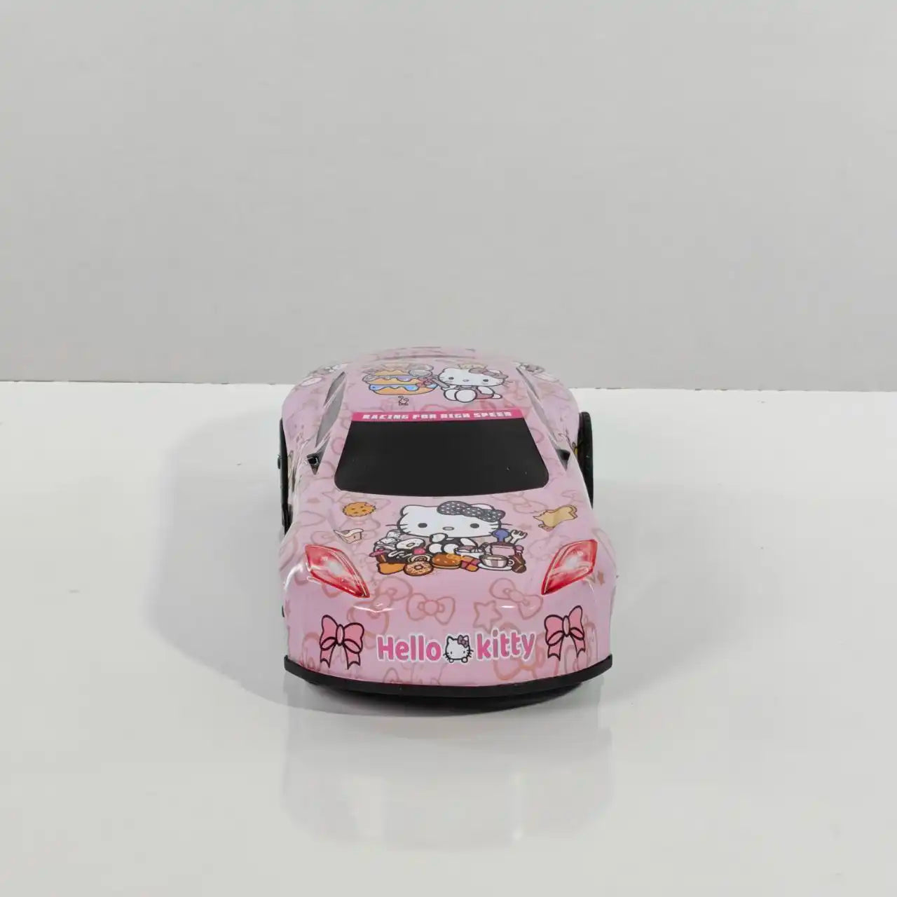 سيارة هالو كيتي الفقاعية بالتحكم عن بعد Hello Kitty Bubble RC Car