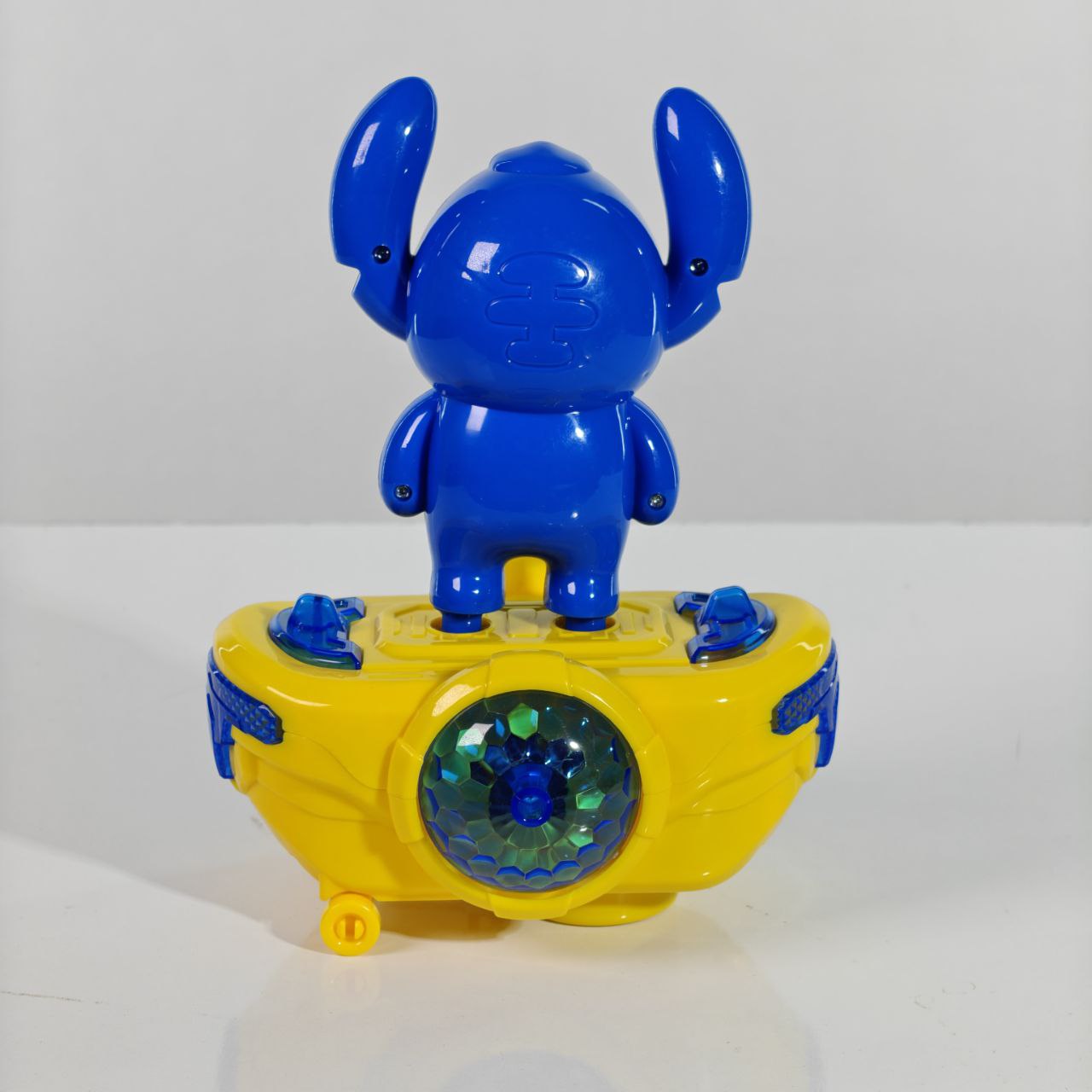 ستيچ على لوح التزلج Stitch RC Skateboard