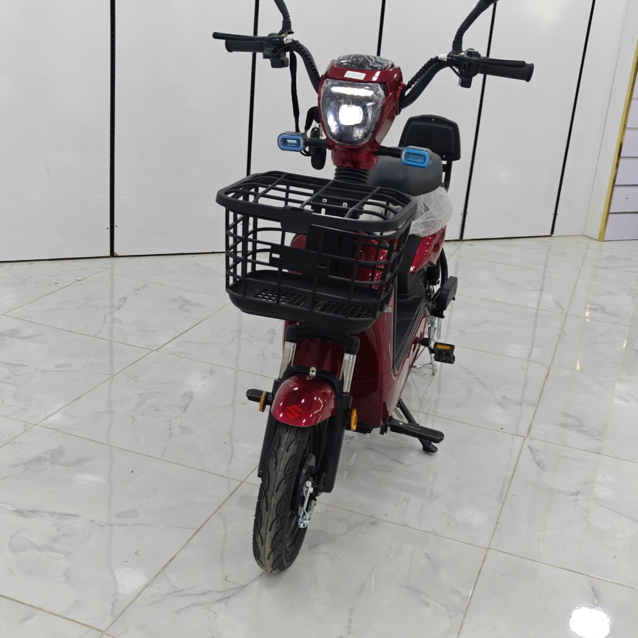 دراجة كهربائية SUZUKI
