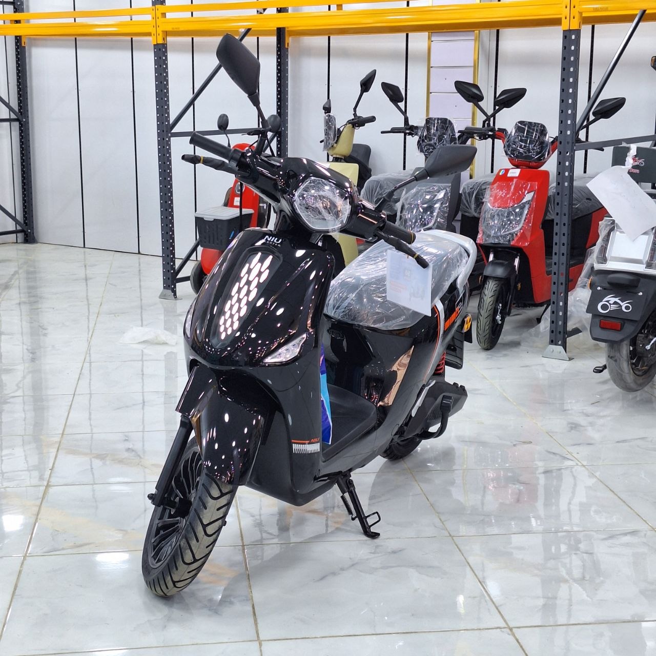 موطو كهربائية NUI MIMO 2 للكبار بمحرك 1200W وبطارية ليثيوم 60V | NUI MIMO 2 Electric Scooter 1200W Lithium Battery