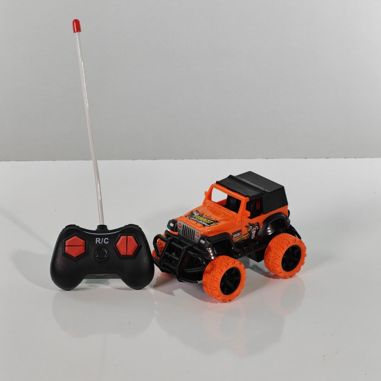 سيارة طرق وعرة صغيرة بالتحكم عن بعد Mini Off Road RC Car 1:43