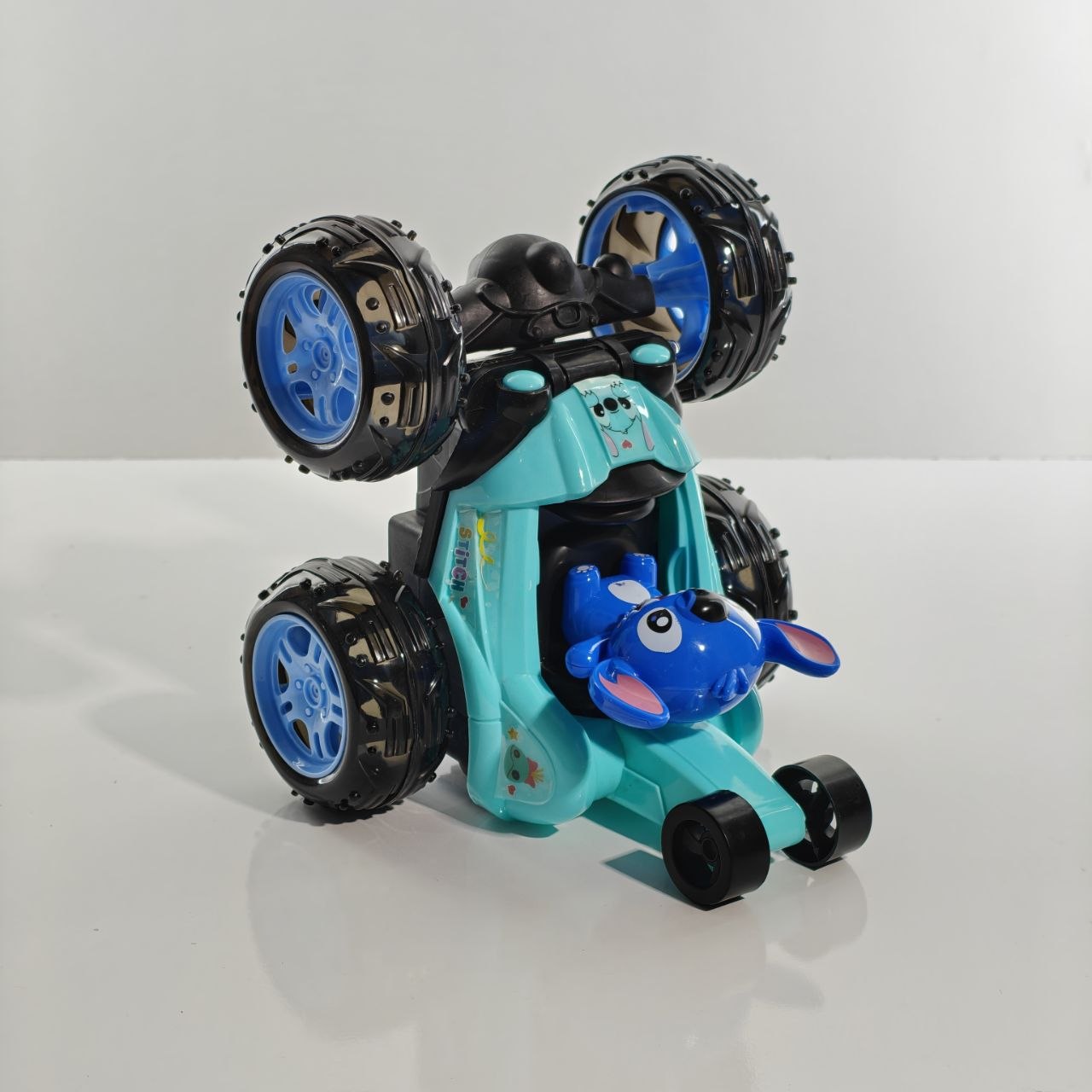 سيارة حيلة راقصة بالتحكم عن بعد Stitch RC Dancing Stunt Car