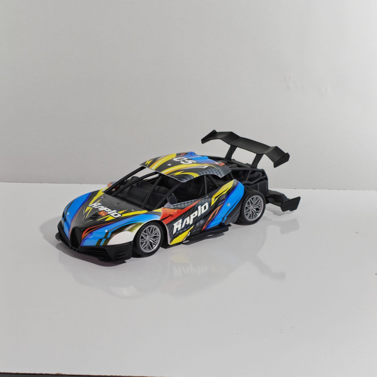سيارة سباق تحكم عن بعد RC Racing Champion
