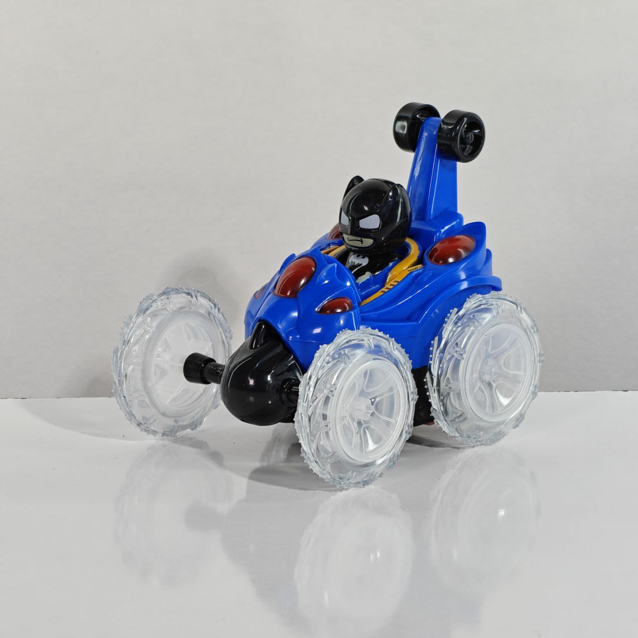 سيارة بلاك نايت بهلوانية تحكم عن بعد Black Knight RC Stunt Car