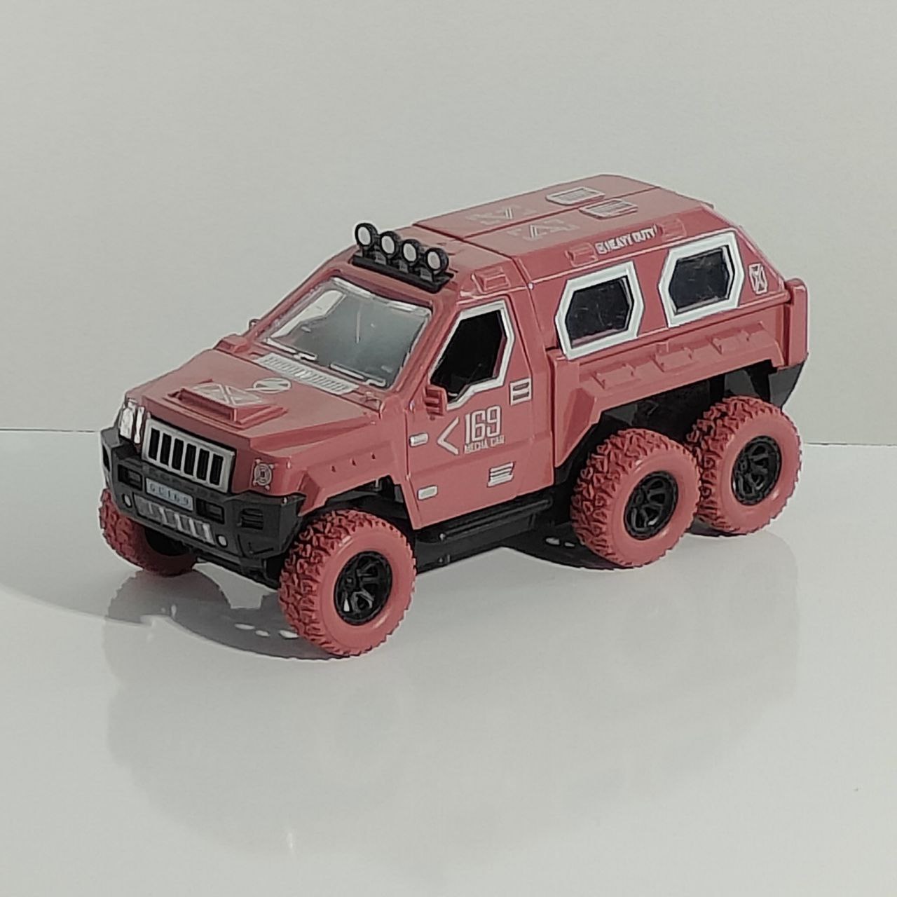 شاحنة عسكرية مدرعة تحكم عن بعد RC Armored Military Truck