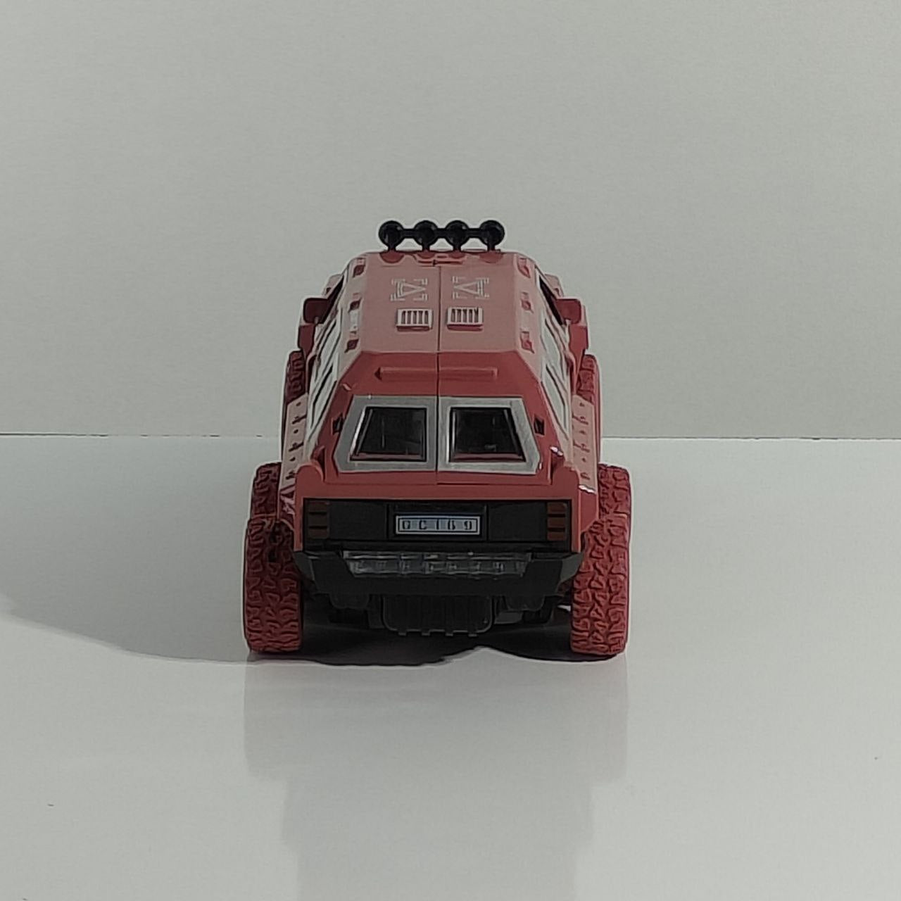 شاحنة عسكرية مدرعة تحكم عن بعد RC Armored Military Truck